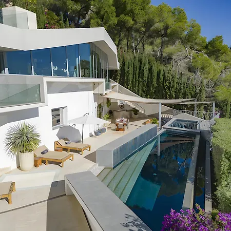 Villa Nirvana *